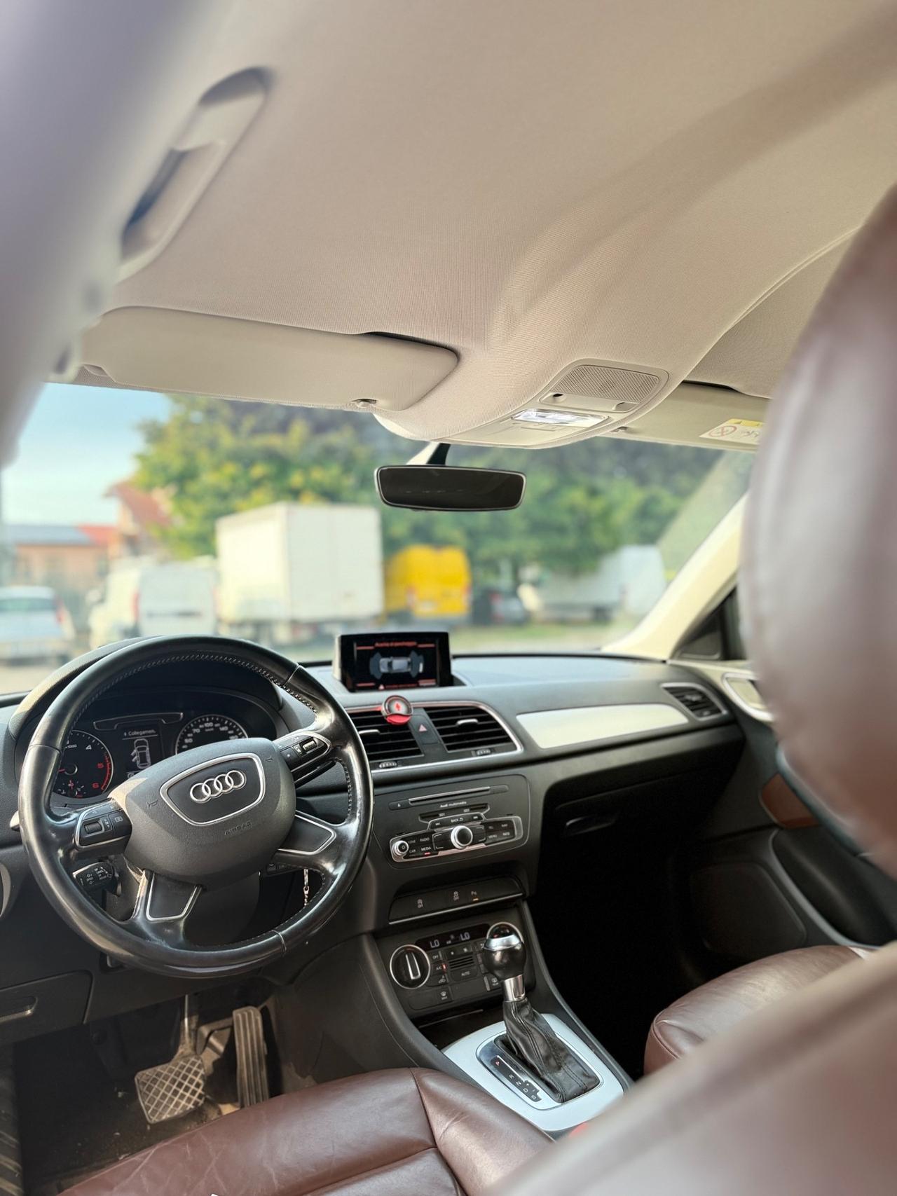 Audi Q3 2.0 TDI 120 CV