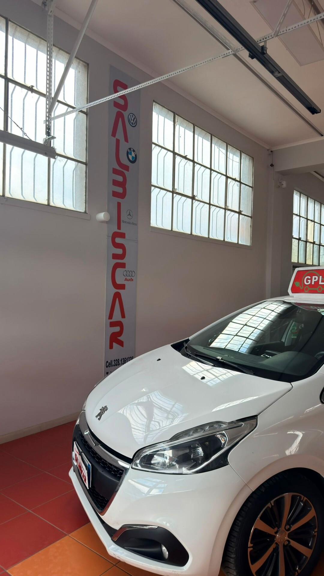 Peugeot 208 PureTech 82 3p. GPL Allure