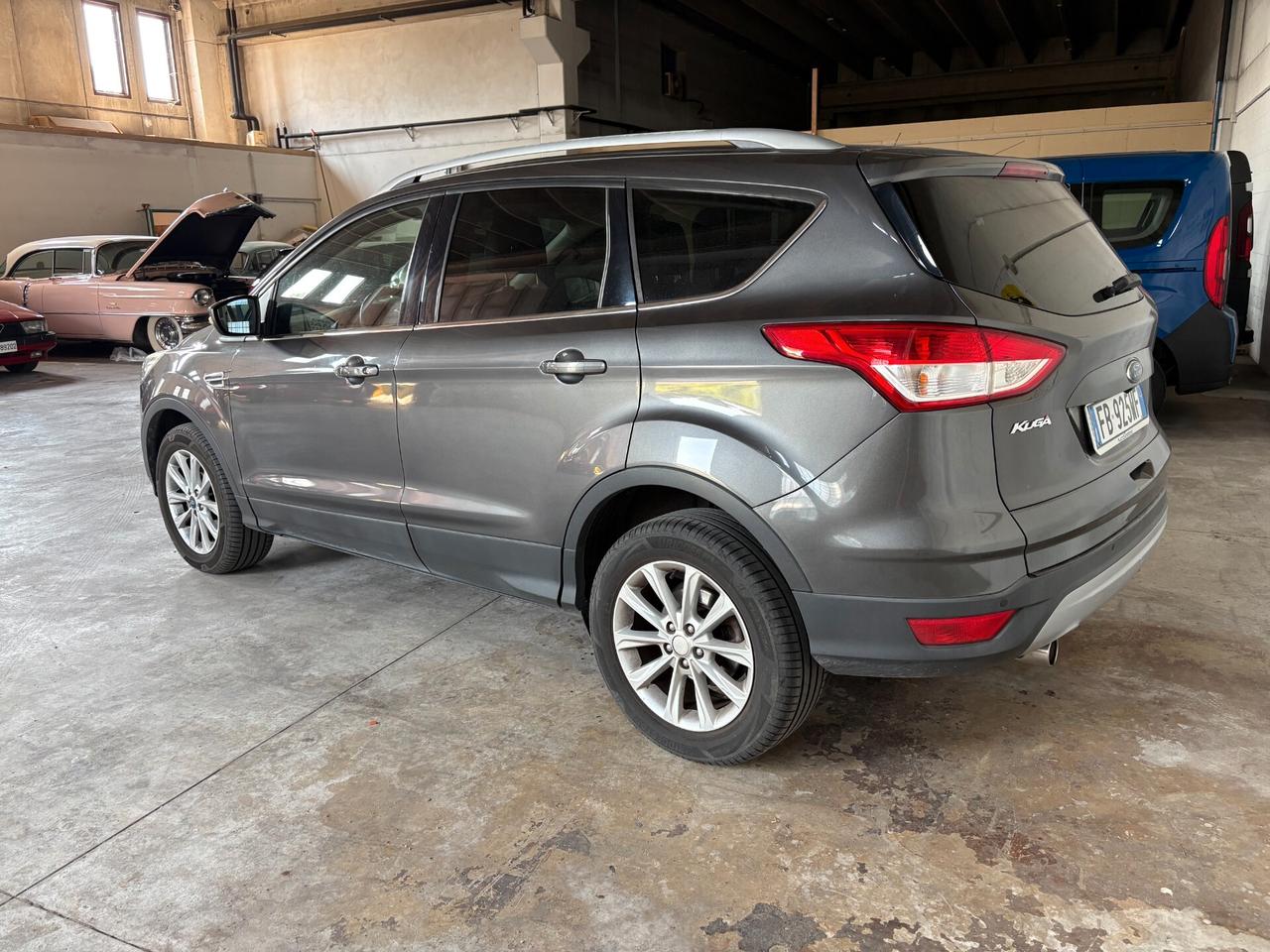 Ford Kuga 2.0 TDCI 150 CV 4WD 4x4 Cambio MANUALE