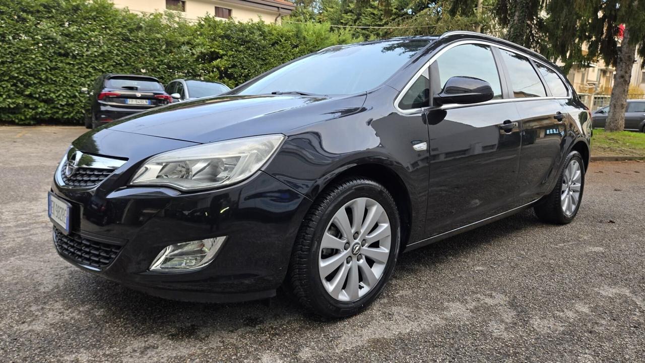 Opel Astra 1.7 CDTI 110CV Sports Tourer Cosmo