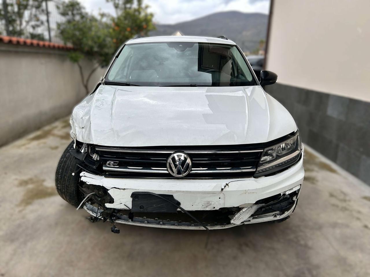 VW Tiguan 1.6 TDI 115CV R-Line - 2019 Incidentata
