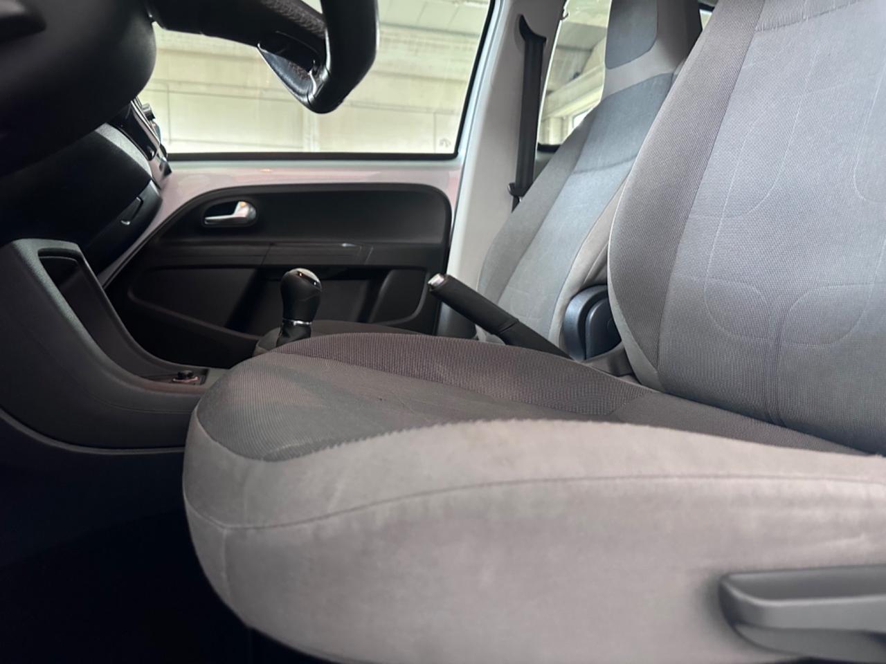 Volkswagen up! 1.0 75 CV 5p. cross up!