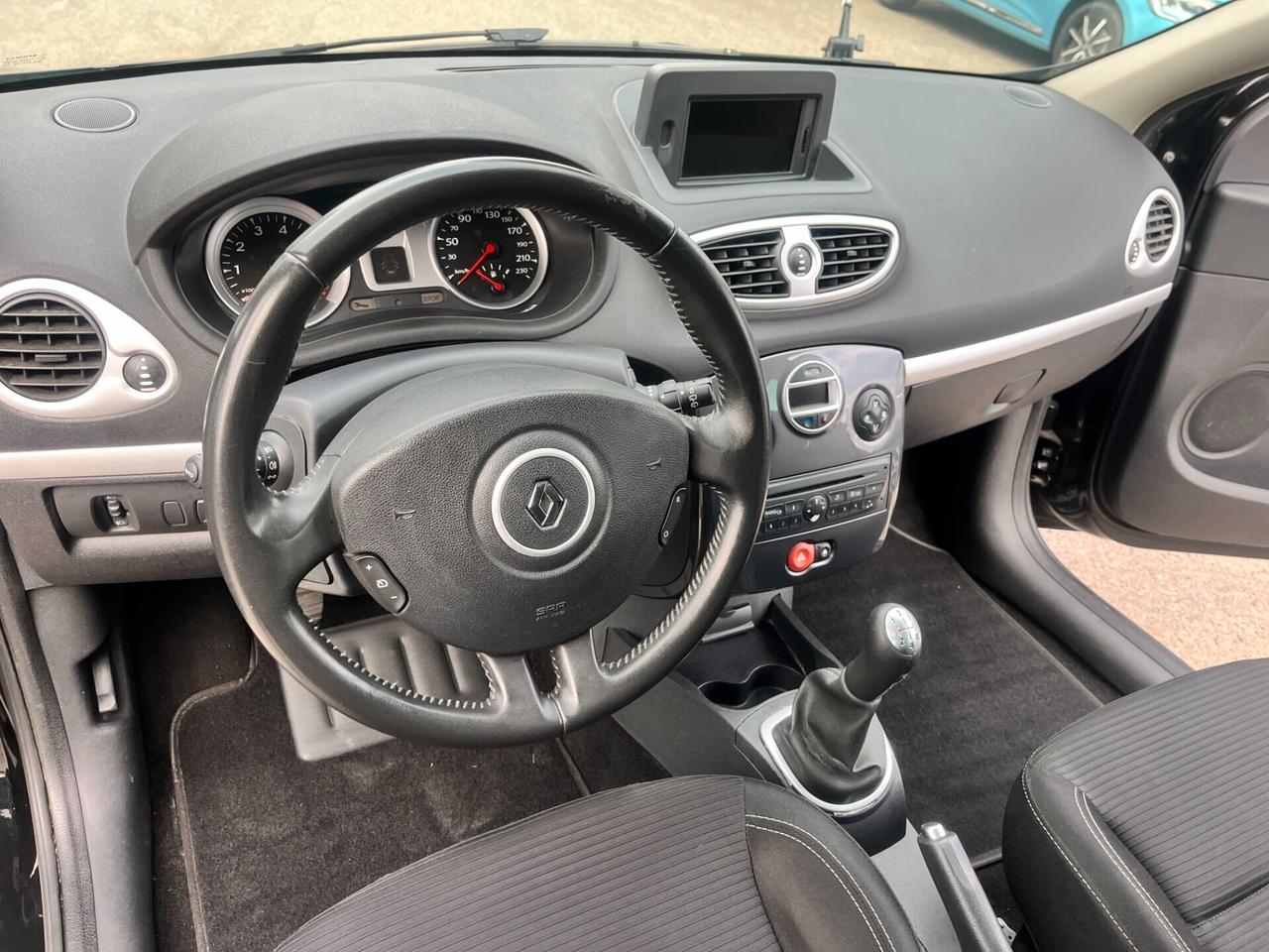 Renault Clio 1.2 16V 5 porte Dynamique