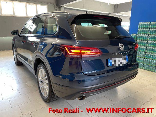 VOLKSWAGEN Touareg 3.0 V6 TDI 286 CV SCR Style