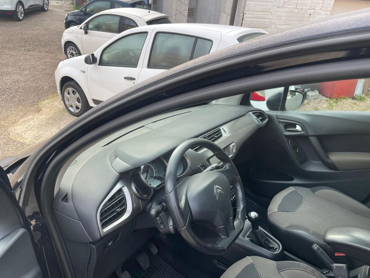 Volkswagen Maggiolino 2.0 TDI H.line 2017