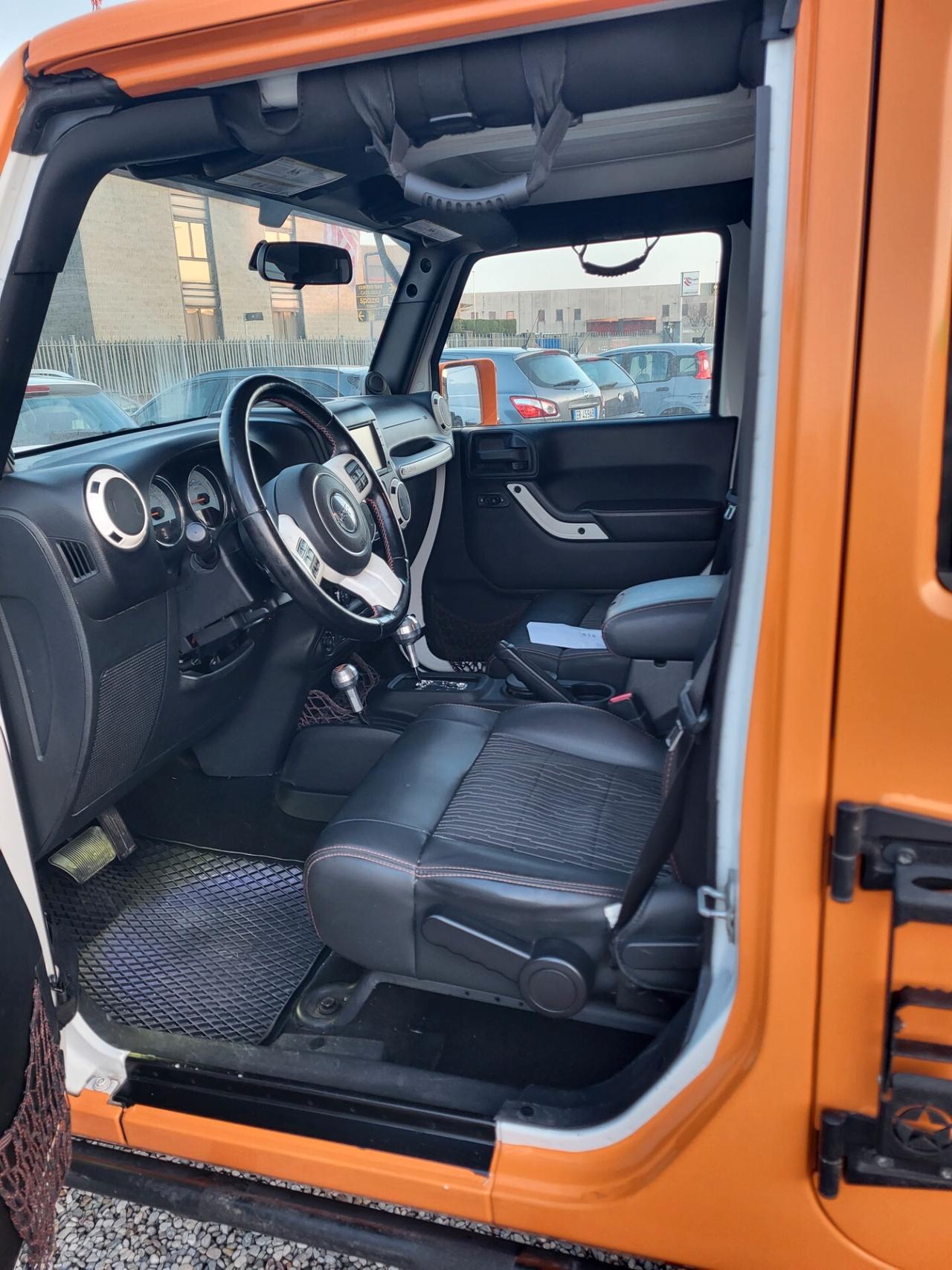 Jeep Wrangler Unlimited 2.8 CRD DPF Sahara Auto