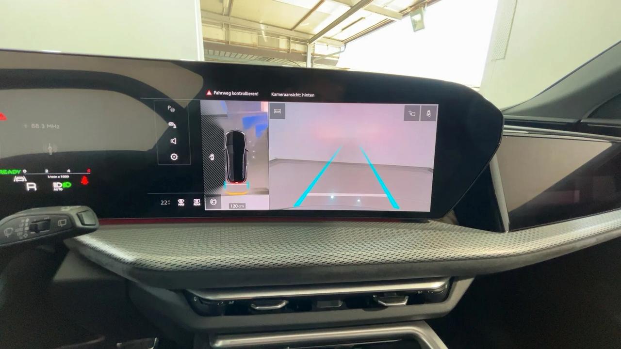 Audi Q5 TDi 150 kW mHEV+ S tronic quattro Launch edition line