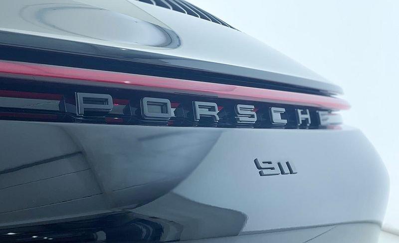 Porsche 911 Carrera 4S