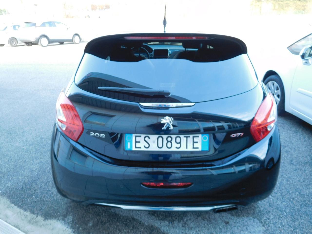 Peugeot 208 1.6 THP 200 CV 3 porte GTi