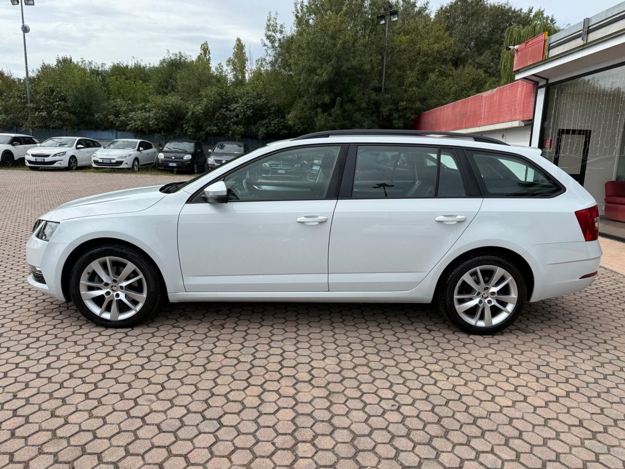Octavia 2.0 TDI SCR 150 CV DSG Wagon Ambition