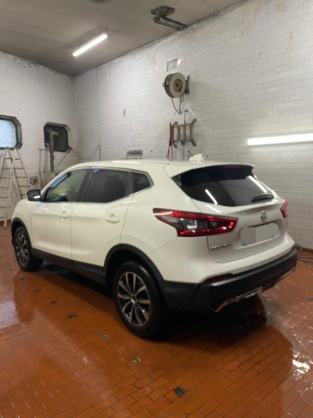 NISSAN Qashqai 1.2 DIG-T N-Connecta