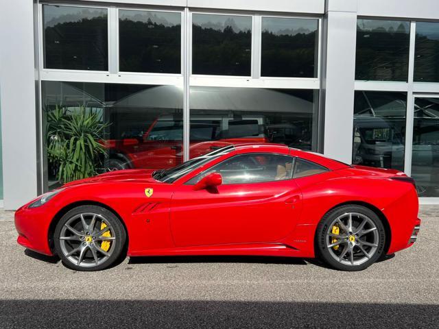 FERRARI California DCT