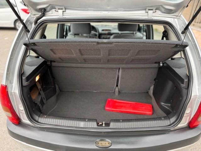 Opel Corsa 1.2i cat 5 porte Swing