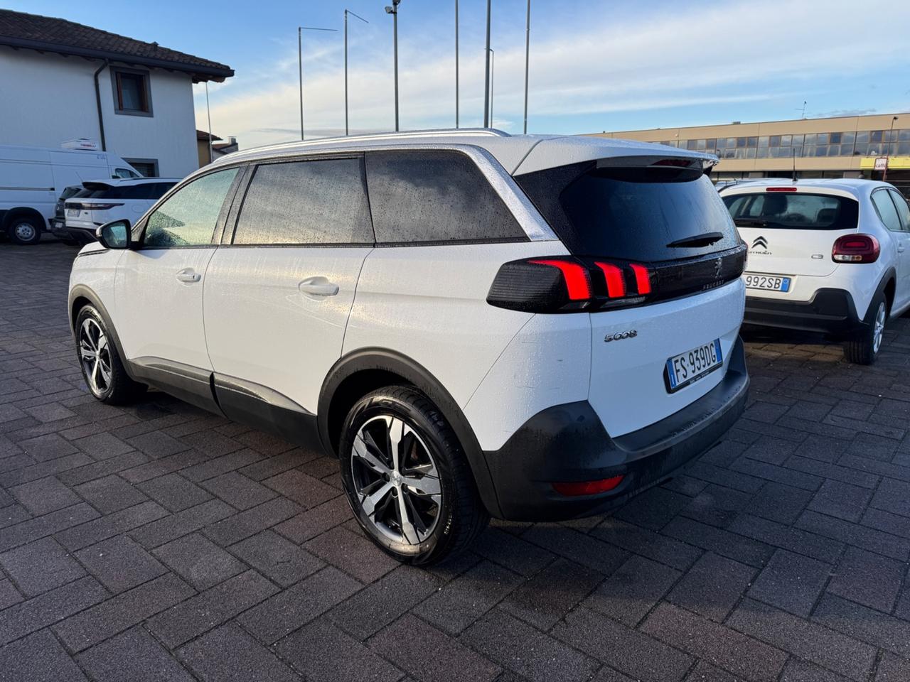 Peugeot 5008 BlueHDi 120 S&S EAT6 Business