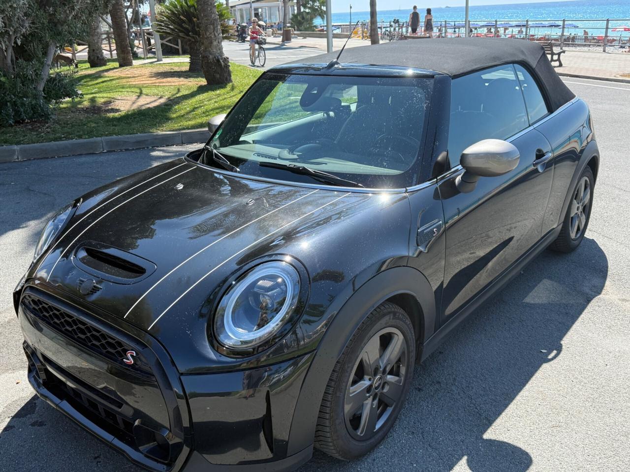 Mini 2.0 Cooper S Cabrio Yours Trim