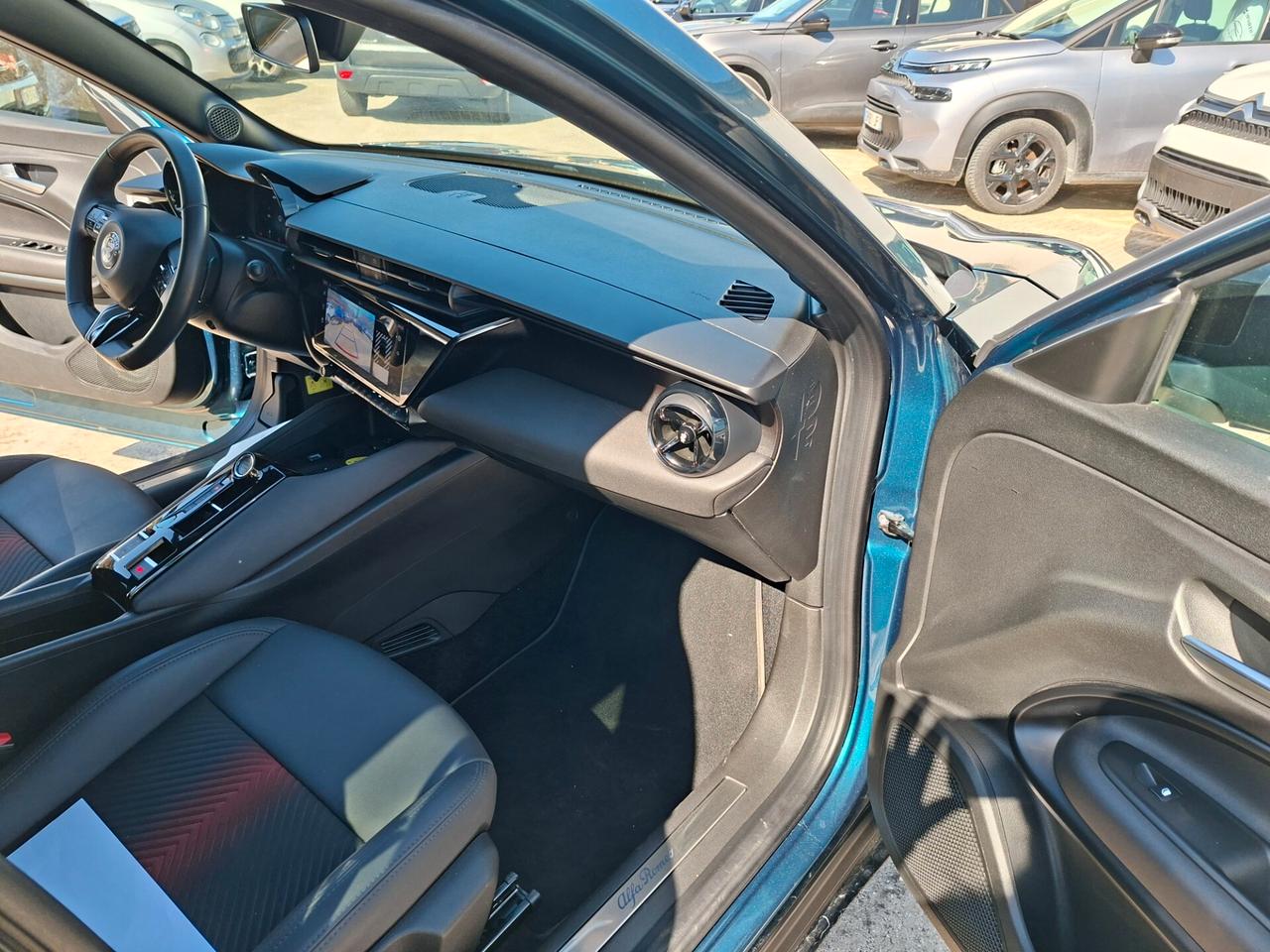 Alfa Romeo Junior 1.2 136 CV Hybrid eDCT6 Speciale