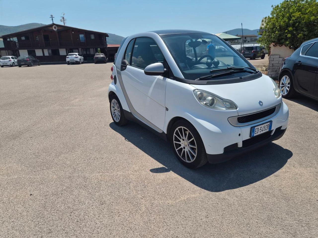 Smart ForTwo 1000 52 kW MHD coupé passion