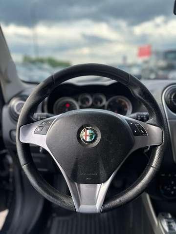 Alfa Romeo MiTo Mito 1.6 jtdm(2) Distinctive Sport Pack