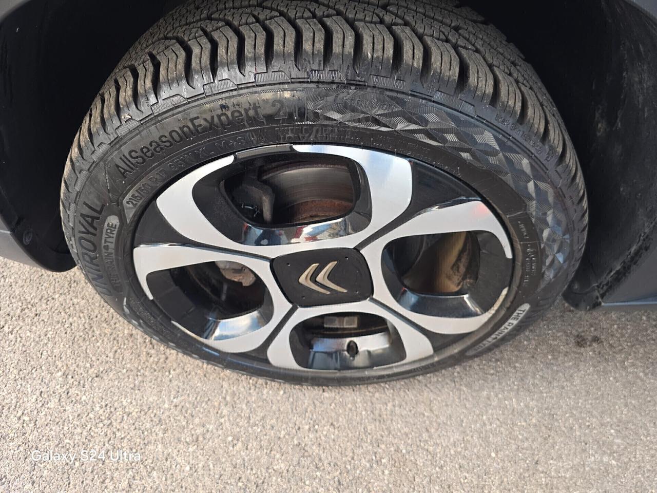 Citroen C3 Aircross BlueHDi 100 S&S Shine CAMBIO AUTOMATICO