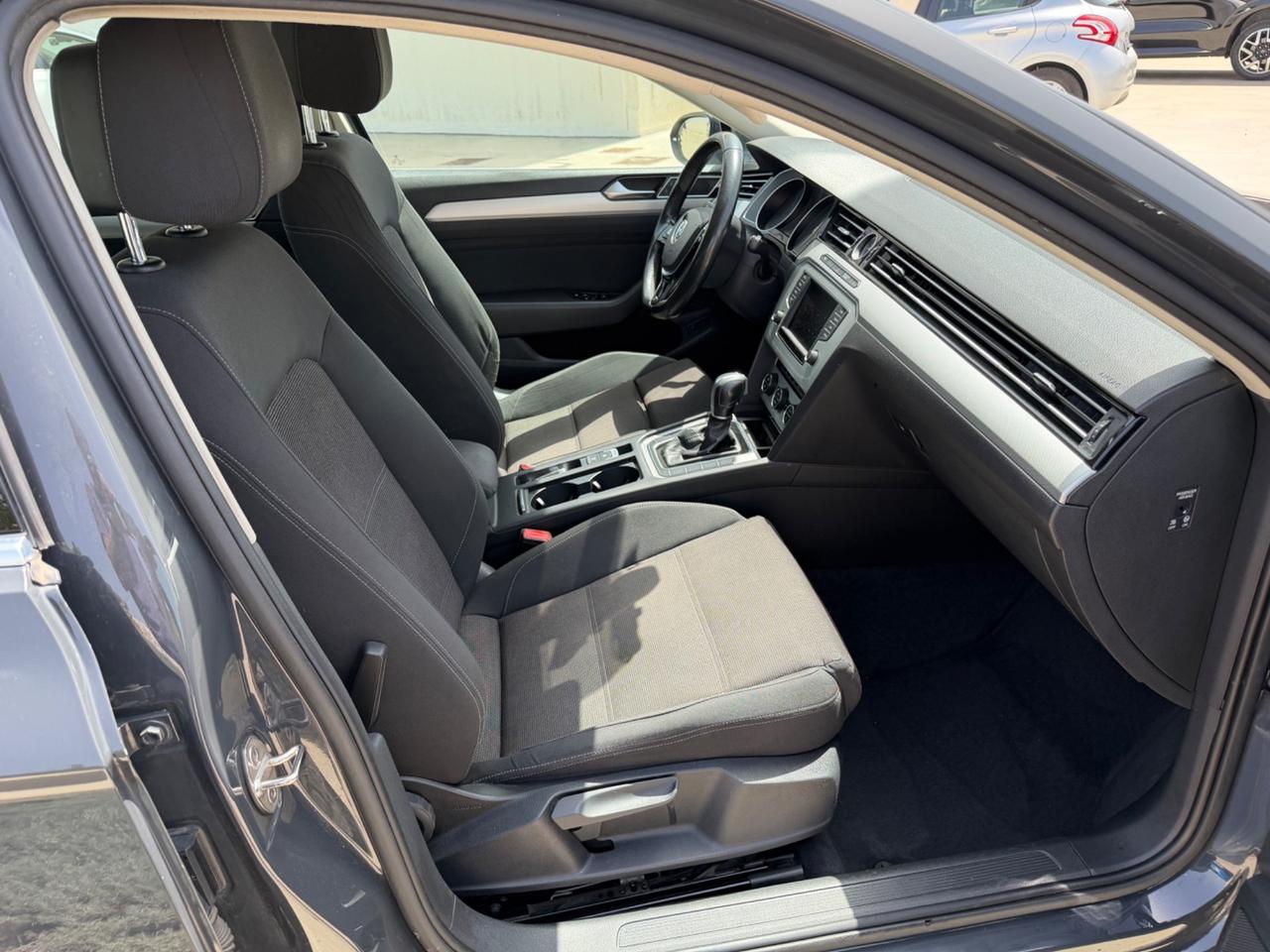 Volkswagen Passat sw 1.6 TDI DSG 2016