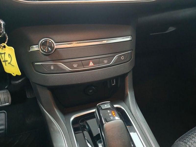 Peugeot 308 BlueHDi 130 S&S EAT8 SW NAVI CERCHI 17