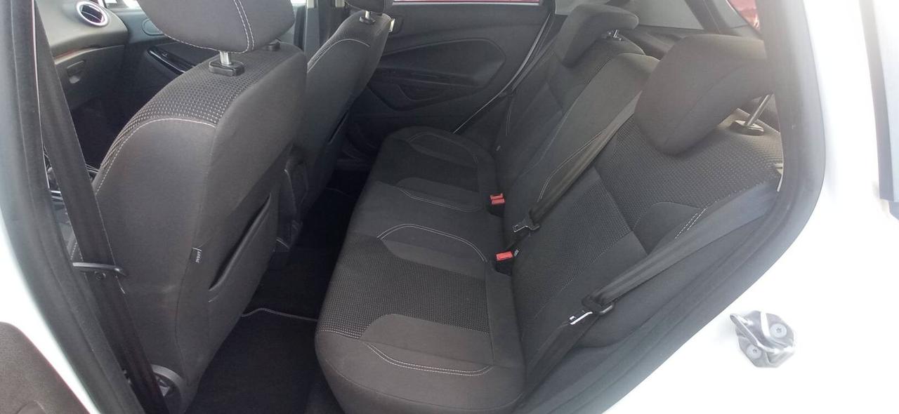 Ford Fiesta TITANIUM SENZA BS PAGA