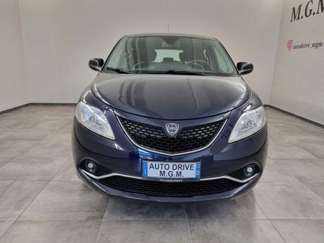 LANCIA Ypsilon 1.2 69 CV 5 porte Silver