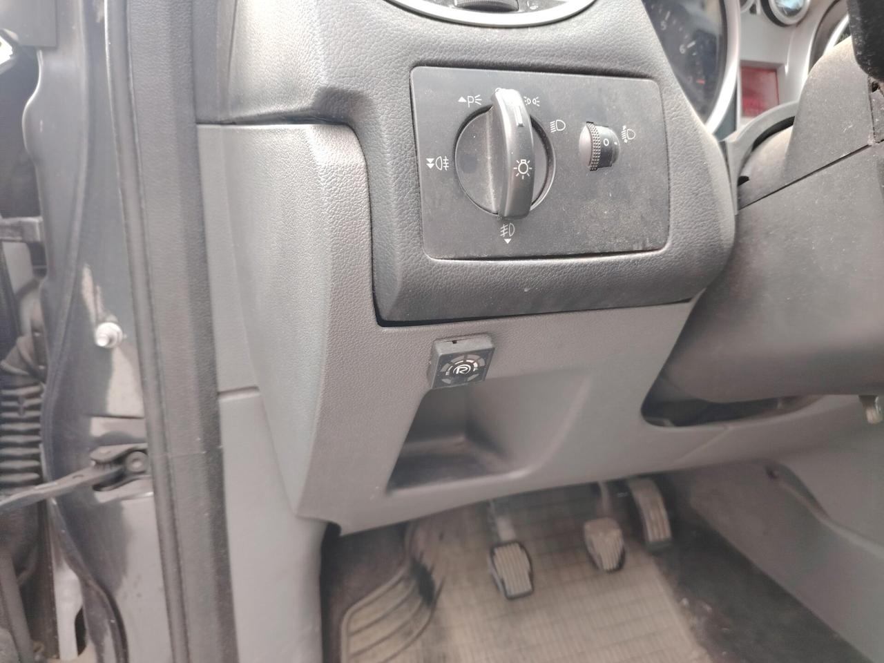 Ford Focus 1.6 (100CV) SW Ikon