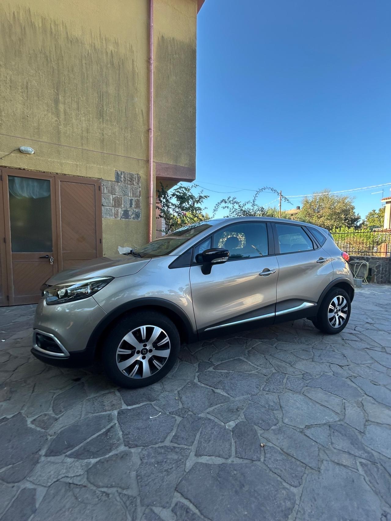 Renault Captur dCi 8V 90 CV Start&Stop Energy Iconic