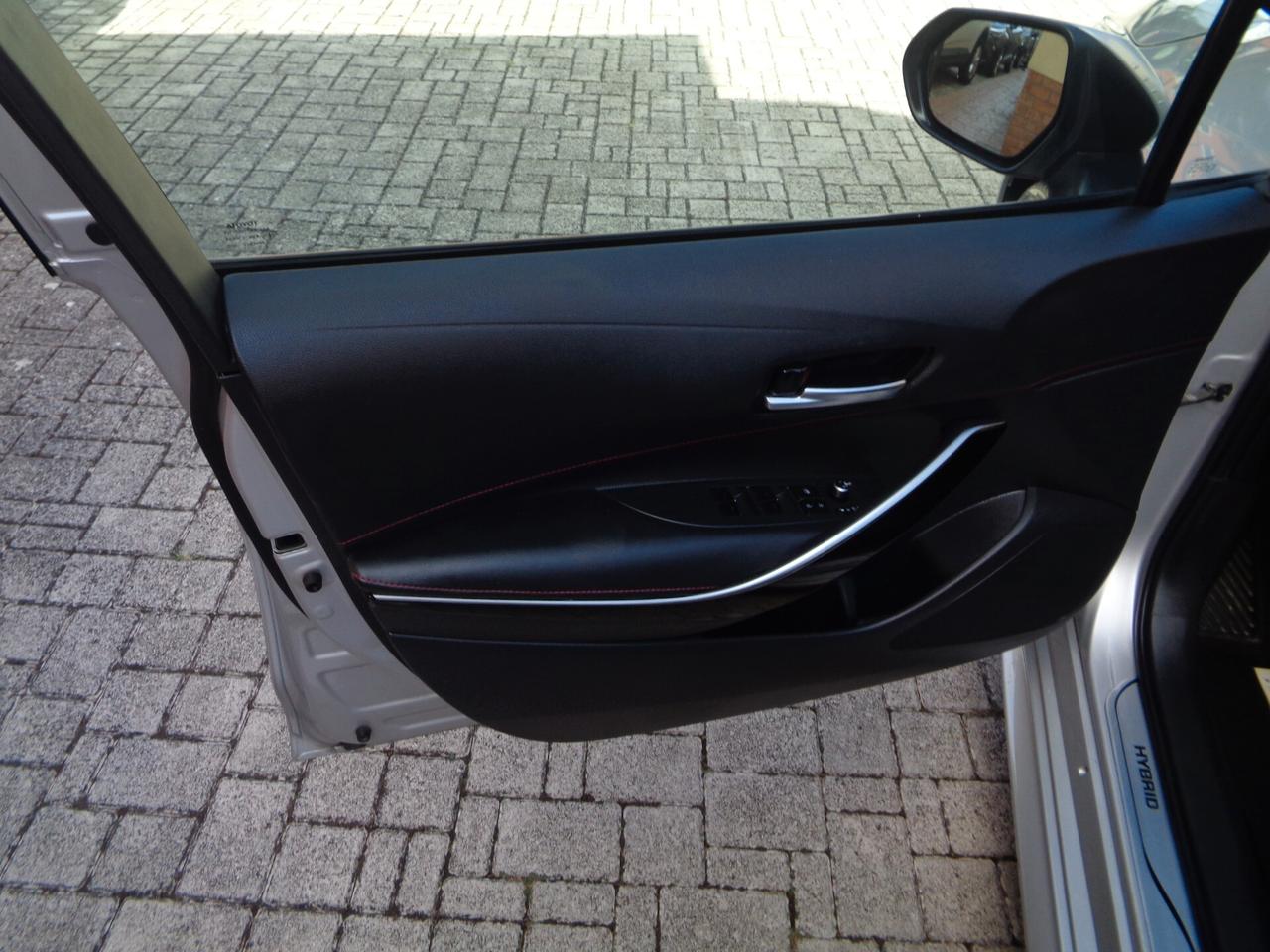 Toyota Corolla Touring Sports 2.0 Hybrid Lounge NESSUN VINCOLO DI FINANZIAMENTO