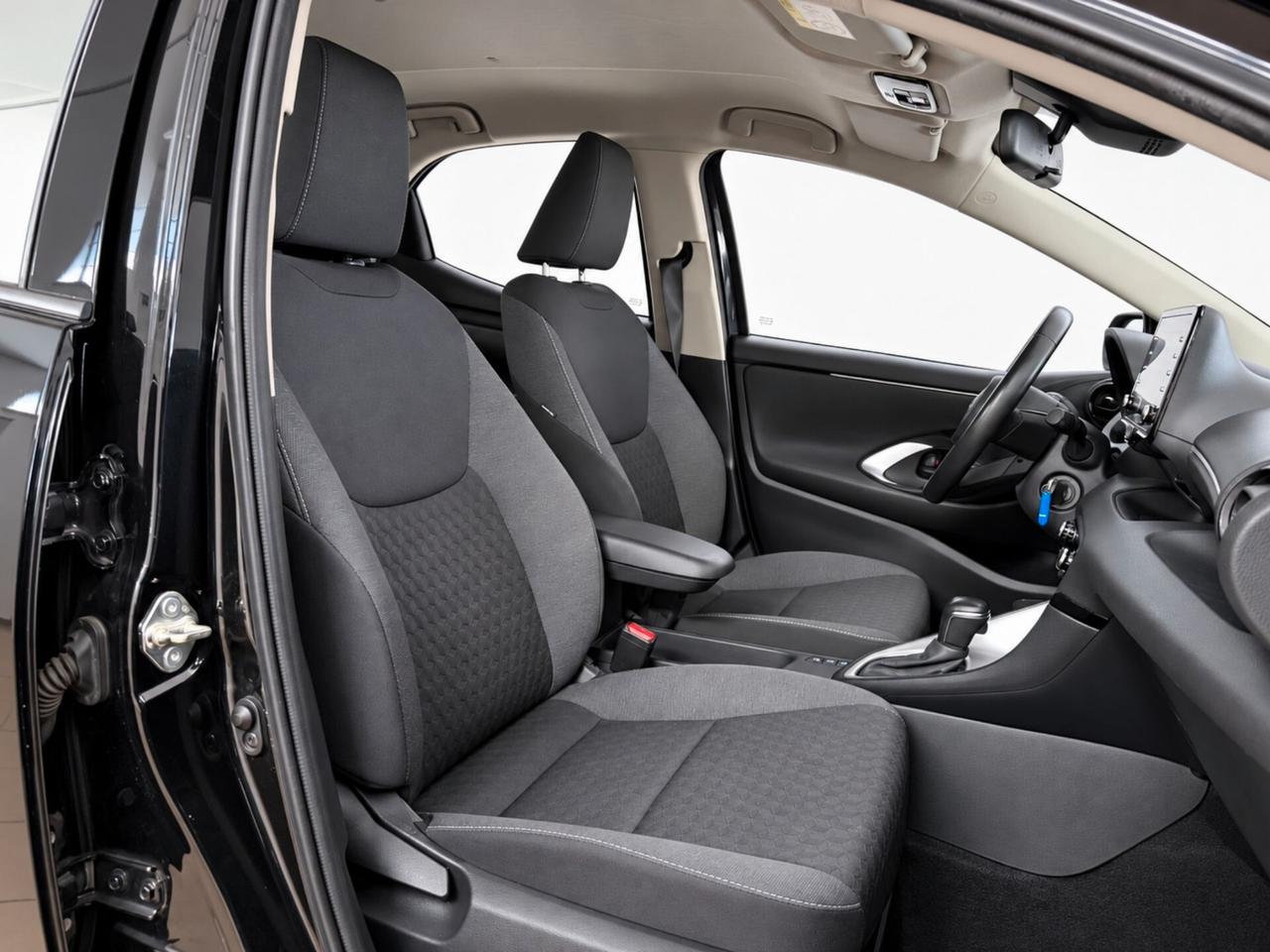 Toyota Yaris 1.5 Hybrid 5 porte Business