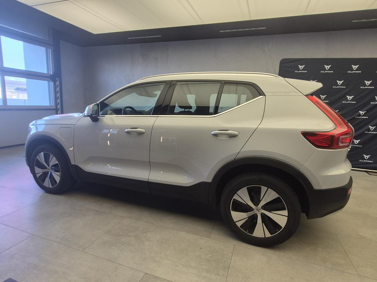 VOLVO XC40 - XC40 1.5 t5 phev Inscription Expression auto my21