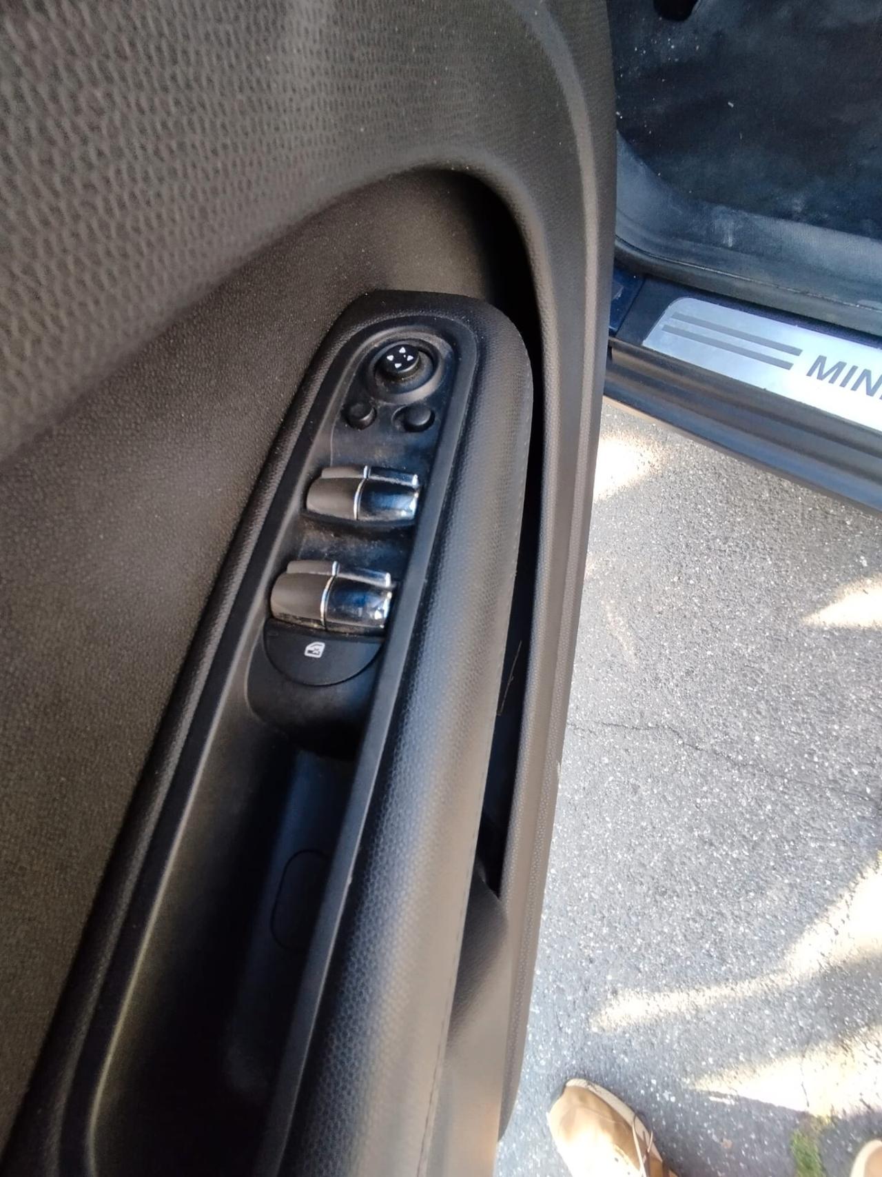 Mini Cooper D Countryman 1.6 One Ottima per Neopatentati