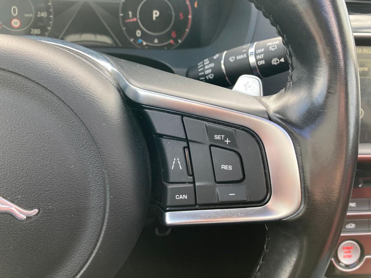 Jaguar F-Pace 2.0 20d Turbo Ch #4808