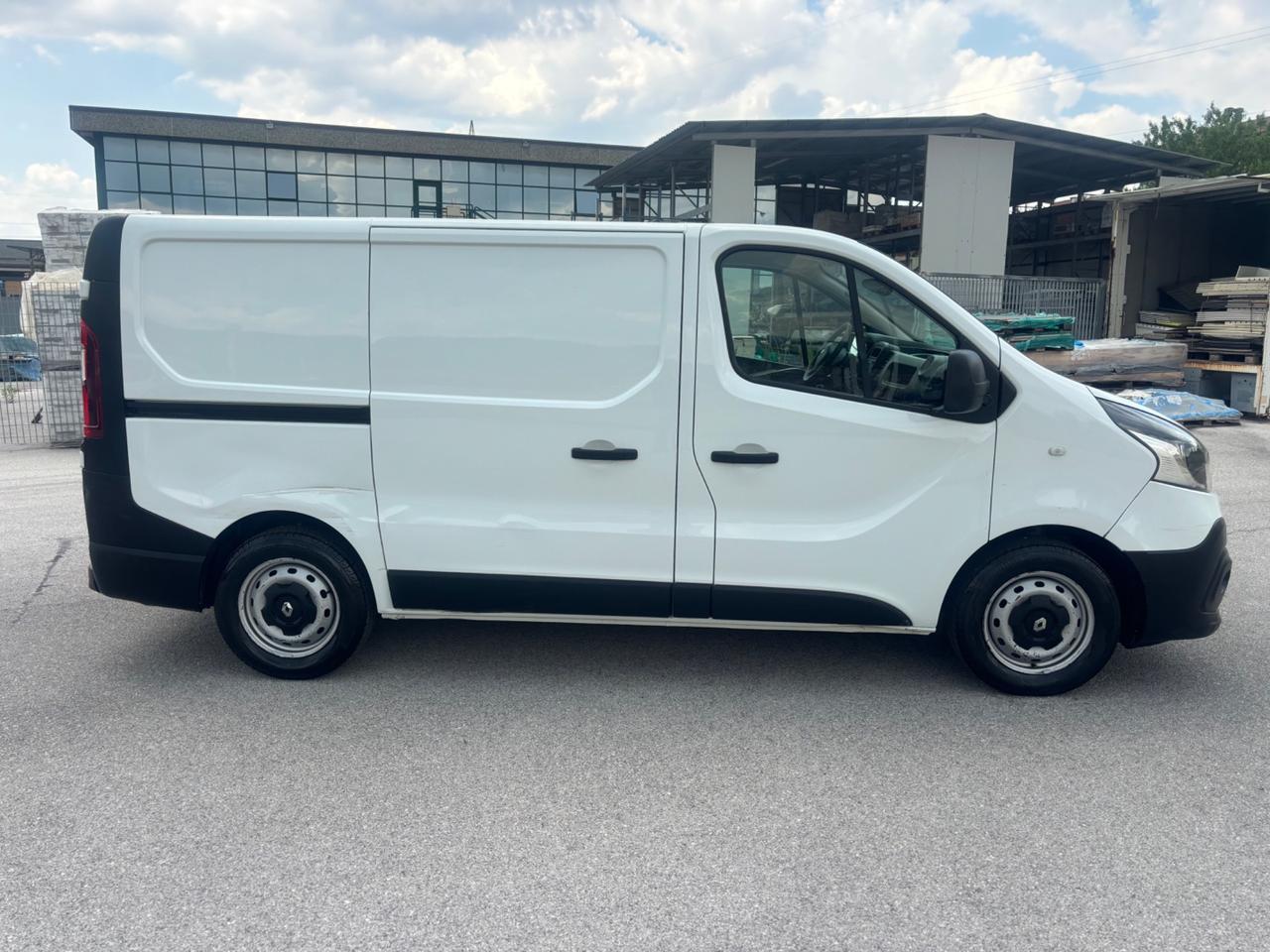 Renault trafic
