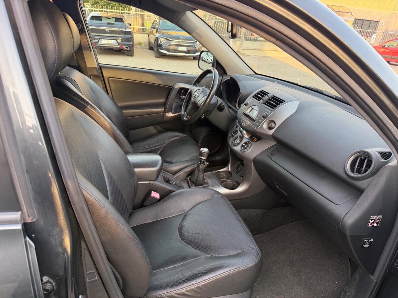 TOYOTA RAV4 2.2 177CV 4X4 PELLE GANCIO TRAINO