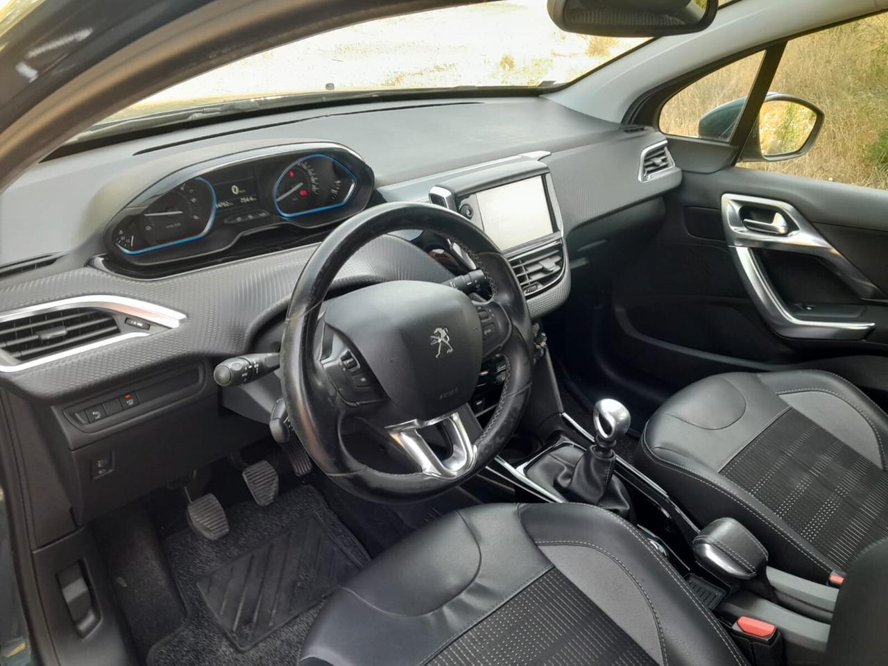 Peugeot 2008 BlueHDi 120 Allure