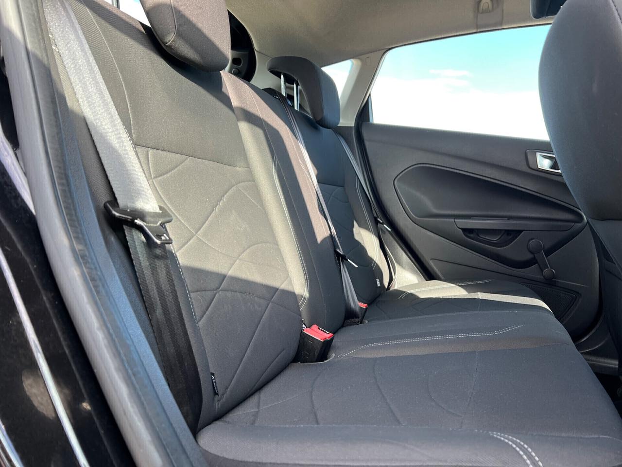 Ford Fiesta 1.4 5p. Bz.- GPL Titanium - 2013
