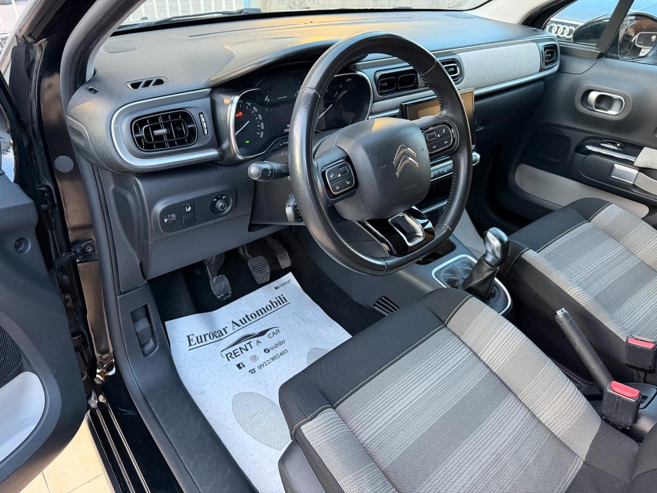 Citroen C3 PureTech - Shine 2019 RETROCAMERA