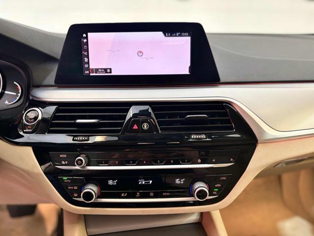 BMW 520 d aut. Touring luxury *TUTTA TAGLIANDATA BMW *