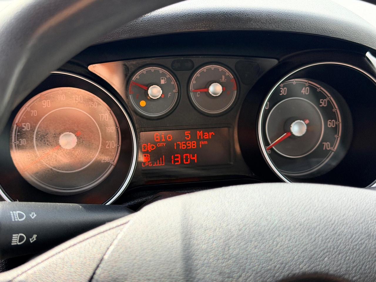 Fiat Punto 1.4 8V 5 porte Easypower Lounge