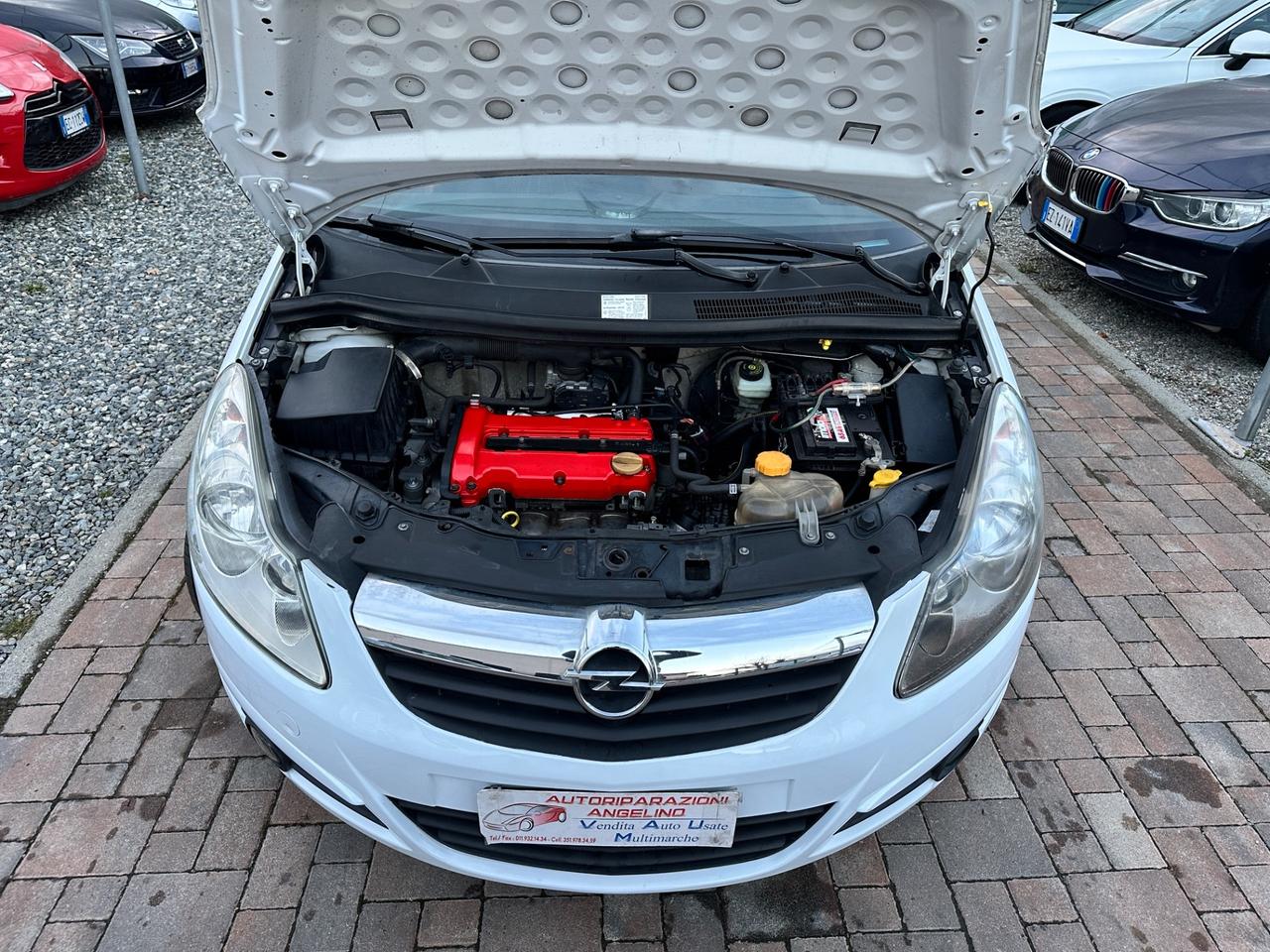 Opel Corsa 1.2 Benzina cambio automatico