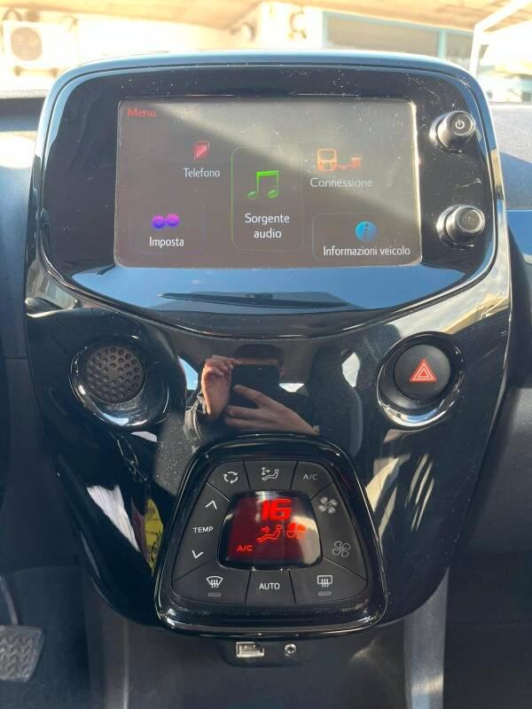 Toyota Aygo 1.0 x-play 5p my15