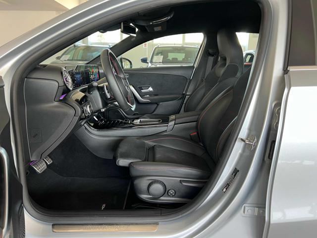 MERCEDES-BENZ A 180 Automatic AMG Line Premium