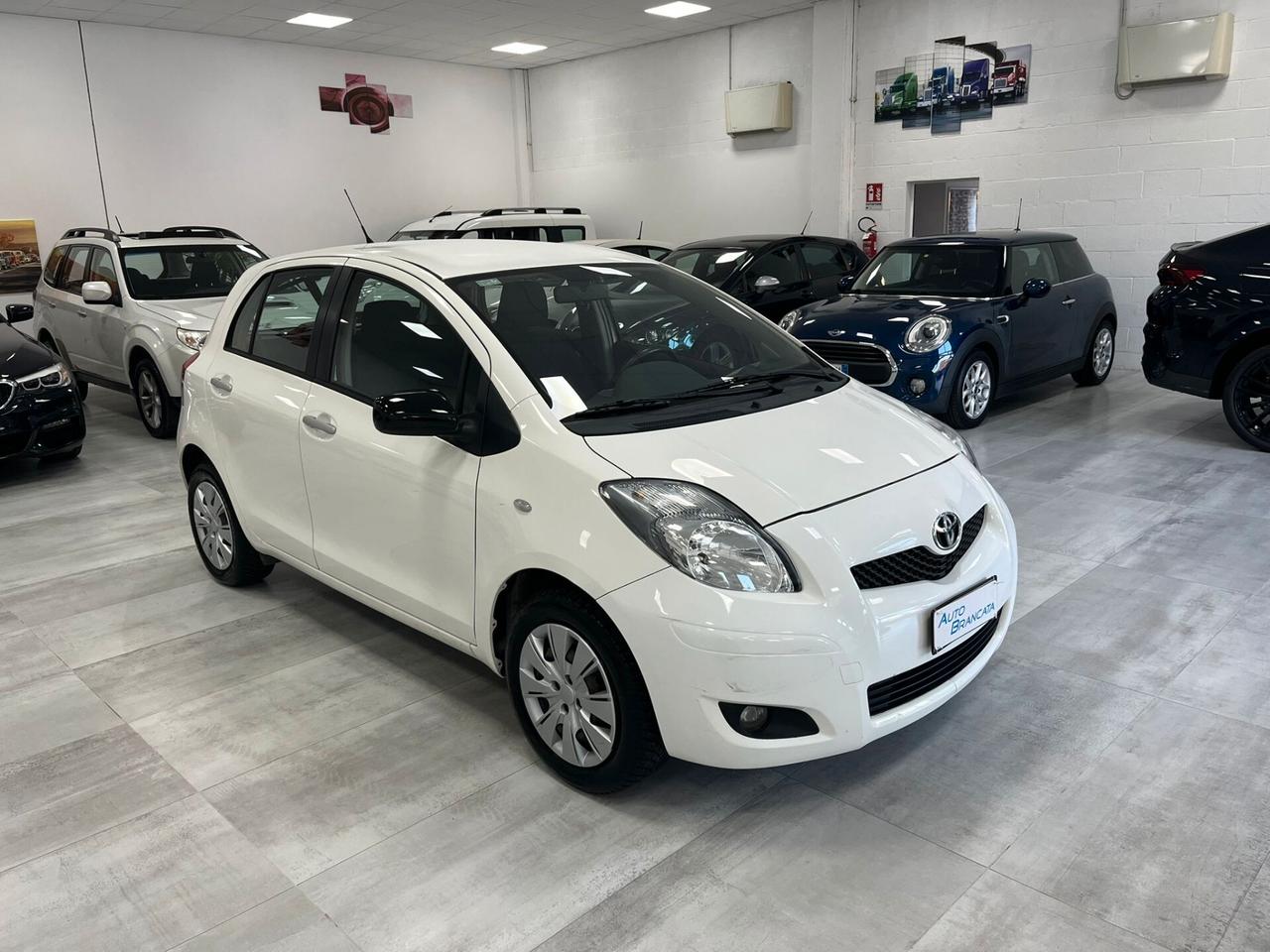 Toyota Yaris 5p 1.0