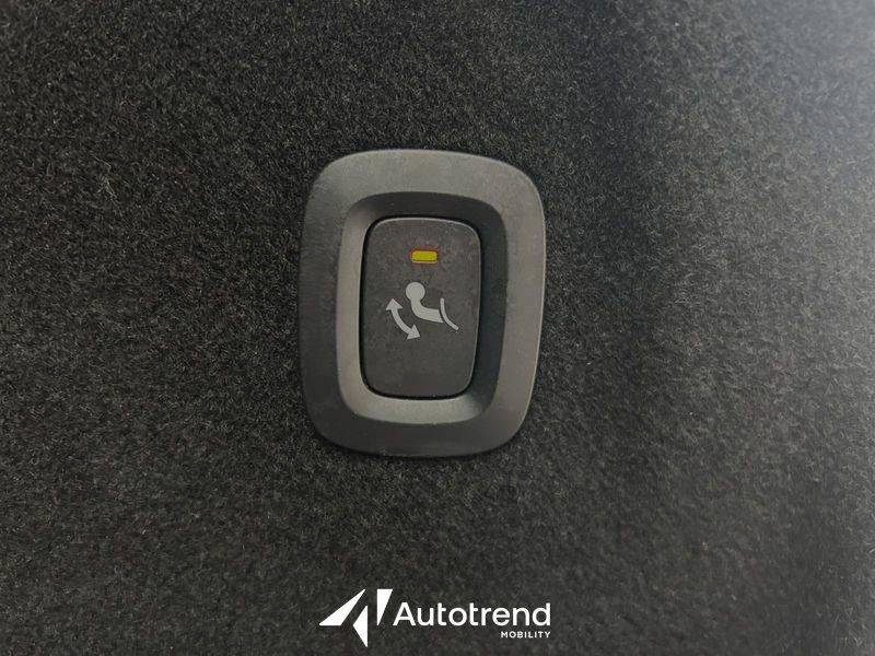 Volvo XC60 B5 235+14 CV AWD Automatica Mild Hybrid Ultimate Dark