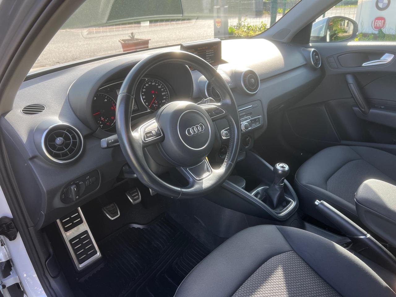 Audi A1 SPORTBACK 1.4TDI 90CV S-LINE-2017
