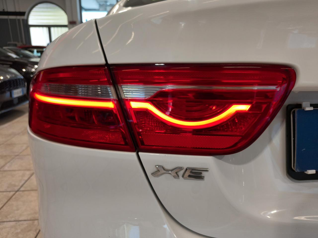 Jaguar XE 2.0 D Turbo 180CV aut. Portfolio