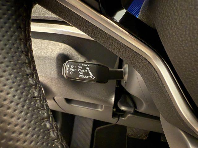 SKODA Karoq 1.5 TSI DSG Selection LED TravelAssist Camera