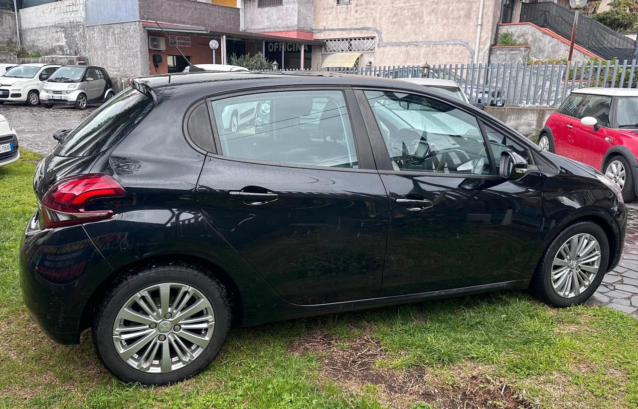 Peugeot 208 BlueHDi 120 S&S 5 porte GT Line